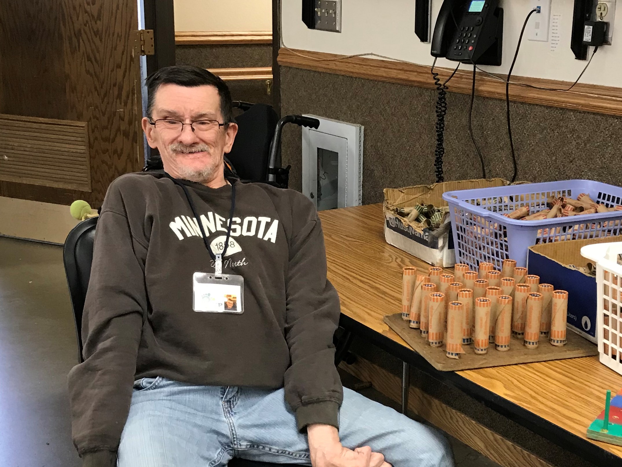 Smiling Browerville worker organizing Cointainers (2)